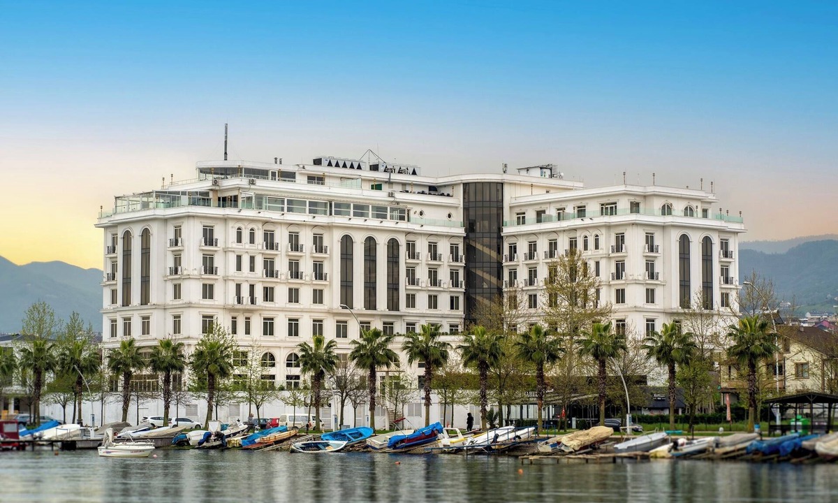 Basiskele Hotel | Wellborn Luxury Hotel