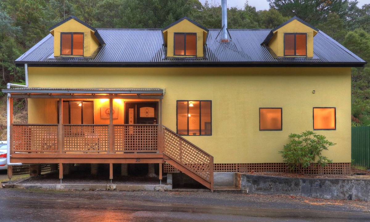 Queenstown House | West Coast Holiday Home