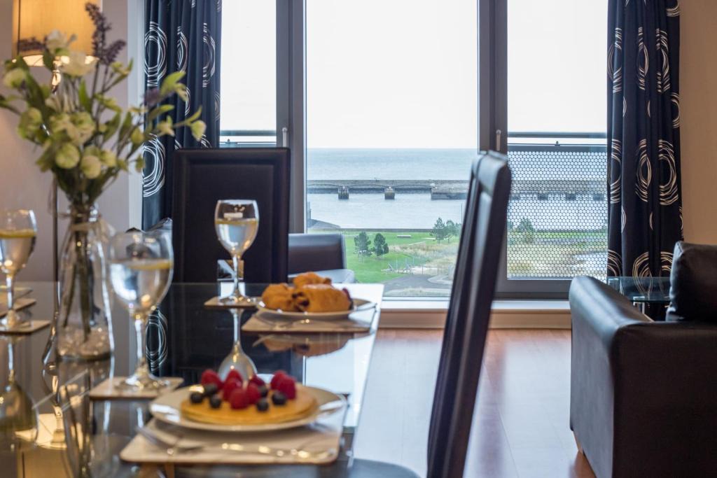Newhaven Apartment | Western Harbour View