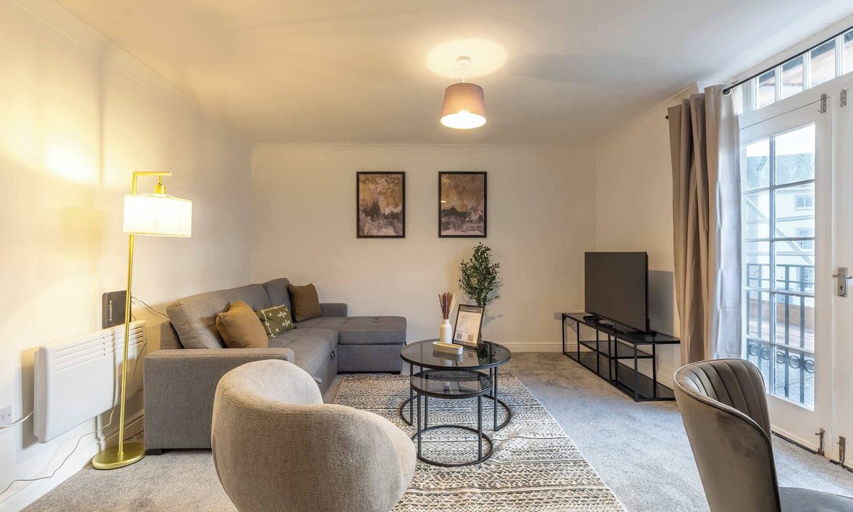 Whitehaven Apartment | Whitehaven 2-Bedroom Apartment | Panoramic Sea Views