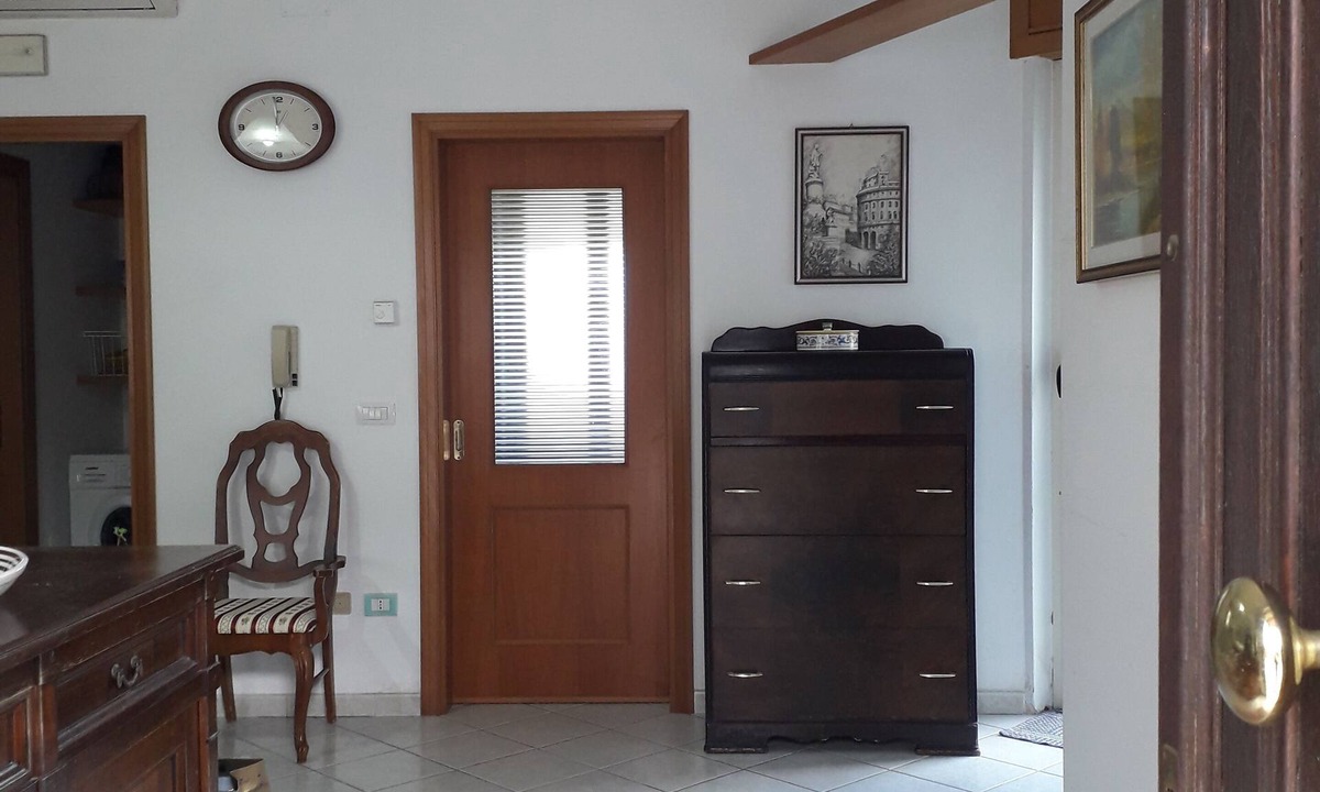 San Vito sullo Ionio House | Whole house accommodation on two floors with large garden and parking space