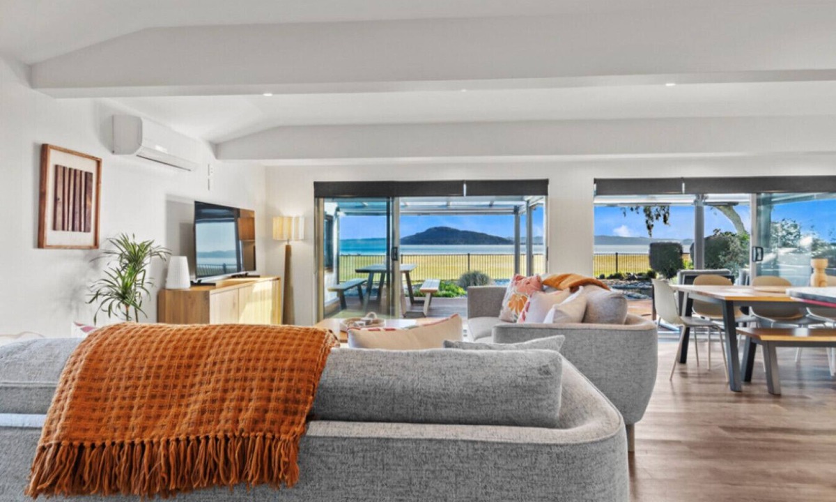 Hannahs Bay House | Willow Lakehouse Rotorua