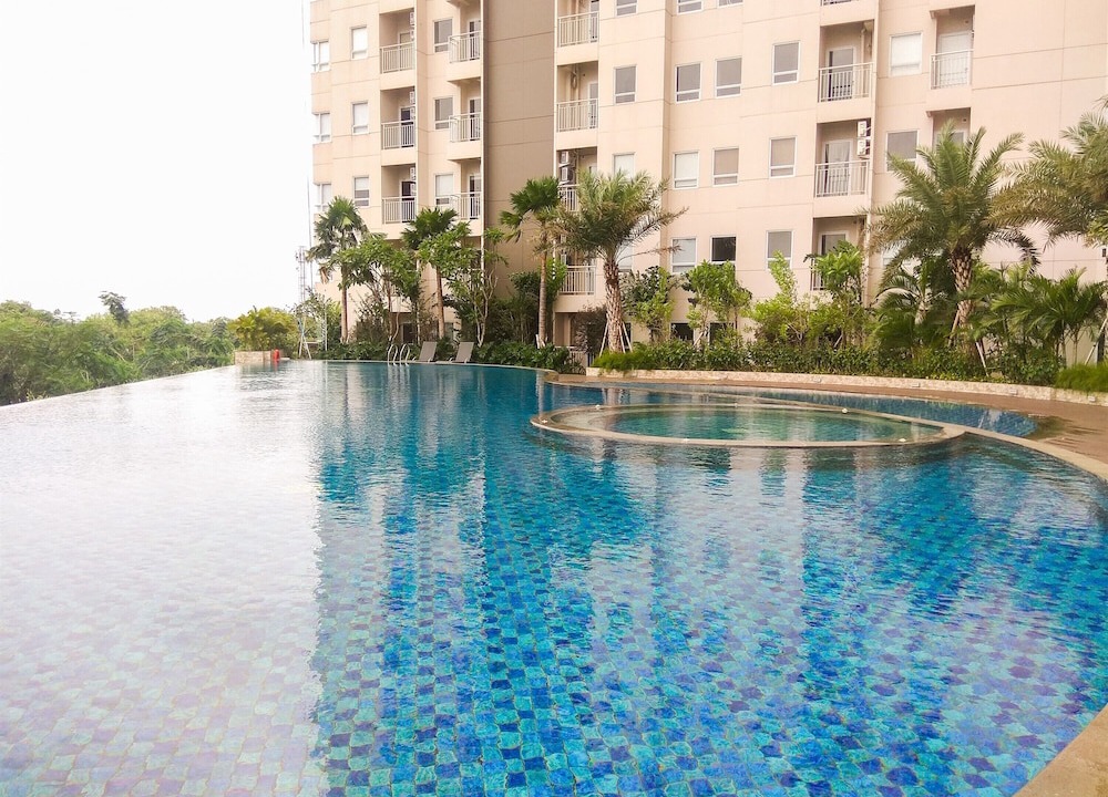 Cikarang Hotel | Wonderful Studio Apartment at Mustika Golf Residence
