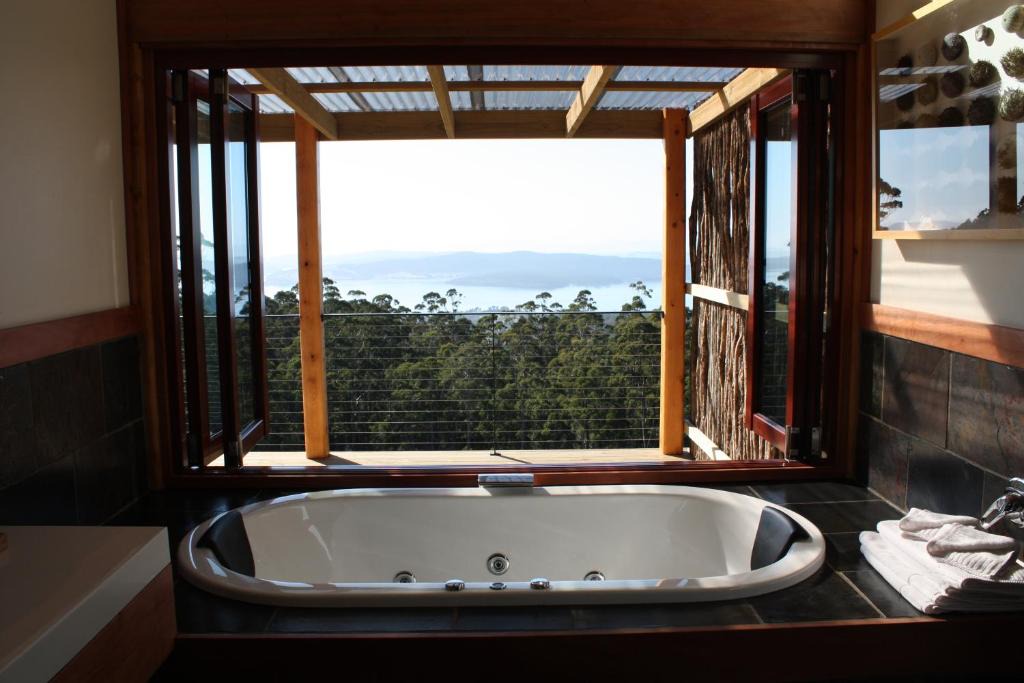 Woodbridge Cabin | Woodbridge Hill Hideaway