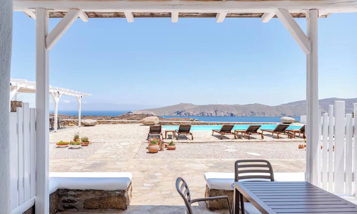 Panormos House | Yakinthos Residence