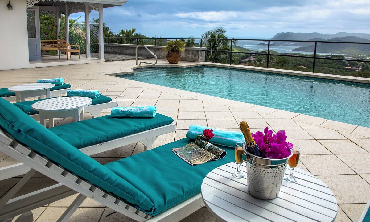 Cap Estate Villa | Zephyr Hill - 2 bedroom Villa with awe inspiring views 2 Villa by RedAwning