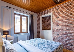 1+1 Flat with Balcony, Sea view, near metro ,Galata Tower