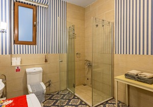 1+1 High Ceilinged Flat with balcony, Sea view, Galata Tower