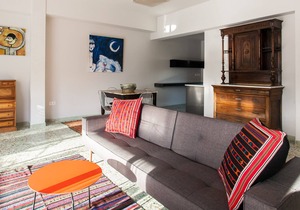 2 apts in 1 building with great views!