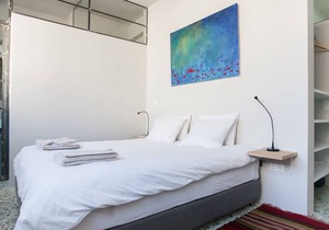 2 apts in 1 building with great views!