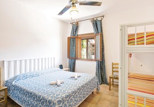 2 bedroom accommodation in Parghelia (VV)