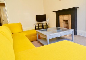 3 Bedroom Bruntsfield Flat Sleeps 8