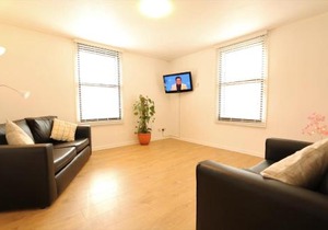 3 bedroom City Centre Apartment in Lauriston Place