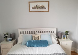 423 Cosy 1 bedroom apartment near Holyrood Park