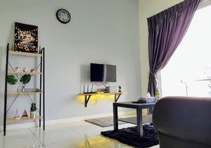 9-10 Pax Puchong IOI Mall Cozy Apartment SkyPod