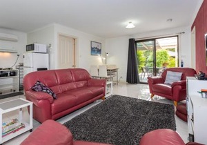 Altona Garden Retreat