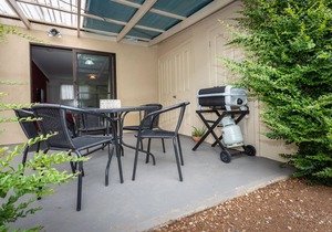 ALTONA GARDEN RETREAT