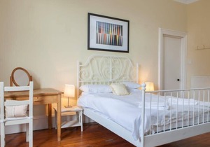 Amazing 4 Bedroom Apartment Just Off The Meadows