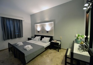 Anna's Double Room 150 meters from the sea