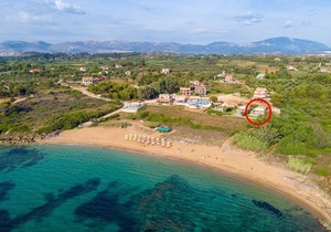 Antigoni Beach House: Large Private Pool, Walk to Beach, Sea Views, A/C, WiFi