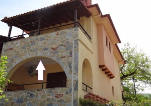 Apartment with sea and mountain views at 150m from the beach