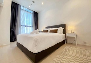 Arcoris Mont Kiara 1 to 5 pax Minimalist Modern Netflix