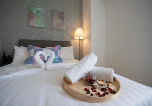 Arcoris Mont Kiara next 163plaza 1-4Pax one plus one Bedroom
