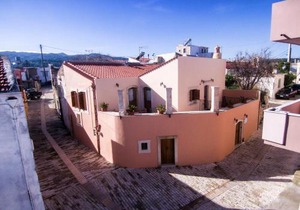 Ariadne Traditional Home
