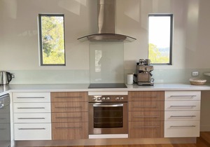BAY OF FIRES BEACH SHACK Modern House@ Binalong Bay