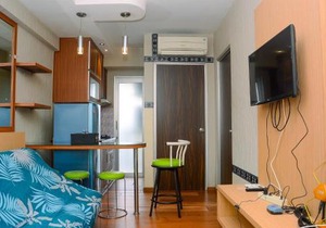 Beautiful 2BR with Direct Access to Pool Green Bay Pluit Apartment By Travelio