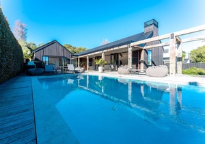 Blackpool Boathouse - Stay Waiheke