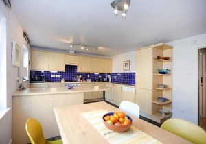 Bright and charming 2 bed in vibrant Leith