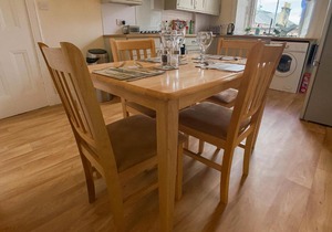 Bright Bruntsfield Apartment