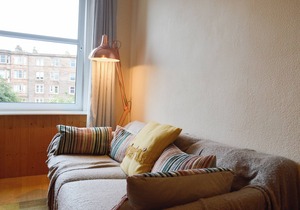 Bright Quiet Edinburgh Home Free Parking