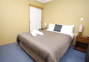 Bruny Island Escapes and Hotel Bruny