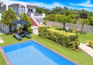 Chania City Villa Heated Pool