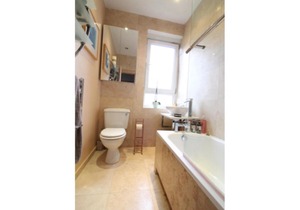 Charming, Spacious 1BR Flat for 4 in Edinburgh