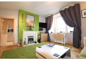 Charming, Spacious 1BR Flat for 4 in Edinburgh
