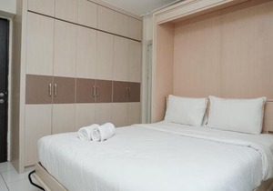 Comfortable and Homey Studio Apartment at Kebagusan City By Travelio