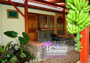 Couple/Family-friendly Modern Condominium 80 meters from the Beach