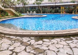 Cozy Living with Modern Design 1BR Kebagusan City Apartment By Travelio