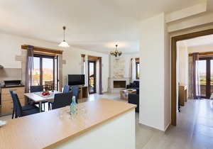 Dimokritos Villa I, a homestay experience