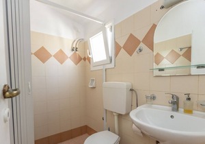 Drossia Bungalows 3 - One Bedroom Apartment, Sleeps 3