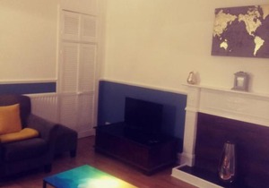 Edinburgh flat sleeps 4, free WiFi & parking