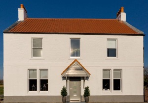 -HOT TUB- Entire 10 bed East Lothian luxury retreat, garden + hot tub, sleeps 22