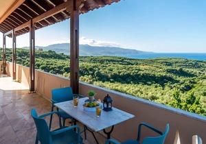 House ∙ 2 bedrooms ∙ 5 guests
