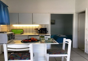 Kokkini Hani Charming apartment 1 - 4 persons with garden, 100 m. from the sea.