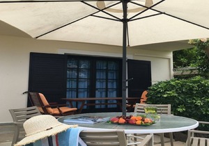 Kokkini Hani Charming apartment 1 - 4 persons with garden, 100 m. from the sea.