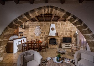 Koutouloufari House "by Checkin"