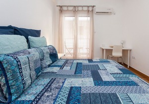 Lovely 2 bedroom apt in Metaxourgio Center